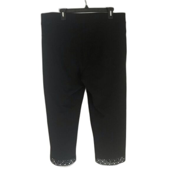 Slim Factor by Investments Size 1X No Waist Lace Hem Cropped Pull-On Pants - Picture 2 of 10
